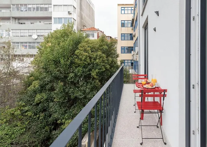 Διαμέρισμα Lovelystay - Flat W/ Ac & Balcony Πόρτο