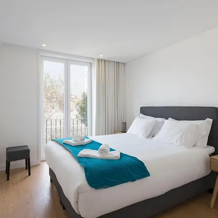 아파트 Lovelystay - Flat W/ Ac & Balcony 포르투