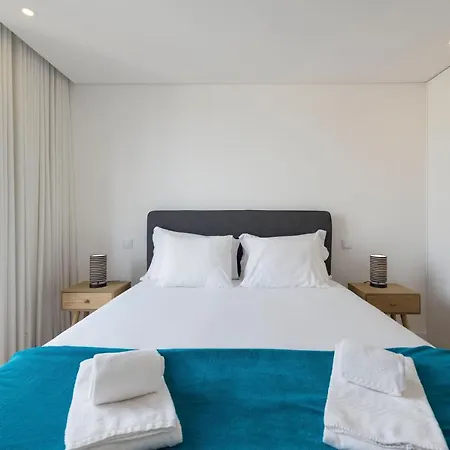 Lovelystay - Flat W/ Ac & Balcony Appartement Oporto