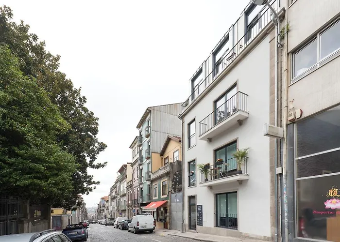 Lovelystay - Flat W/ Ac & Balcony * Porto