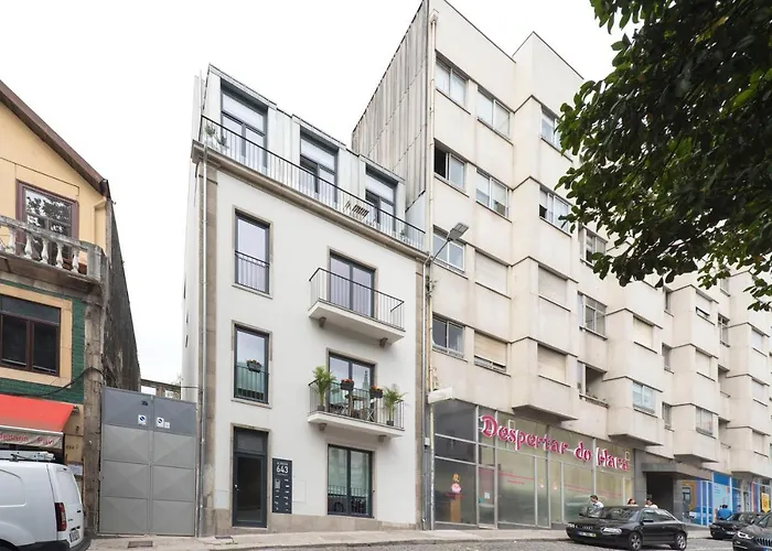 아파트 Lovelystay - Flat W/ Ac & Balcony